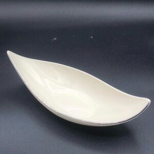 LENOX Olympia Gold Nut Dish China Ivory Cream Porcelain Trim Candy Boat Bowl